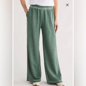 Good American Brushed Fleece Wide Leg Sweatpants